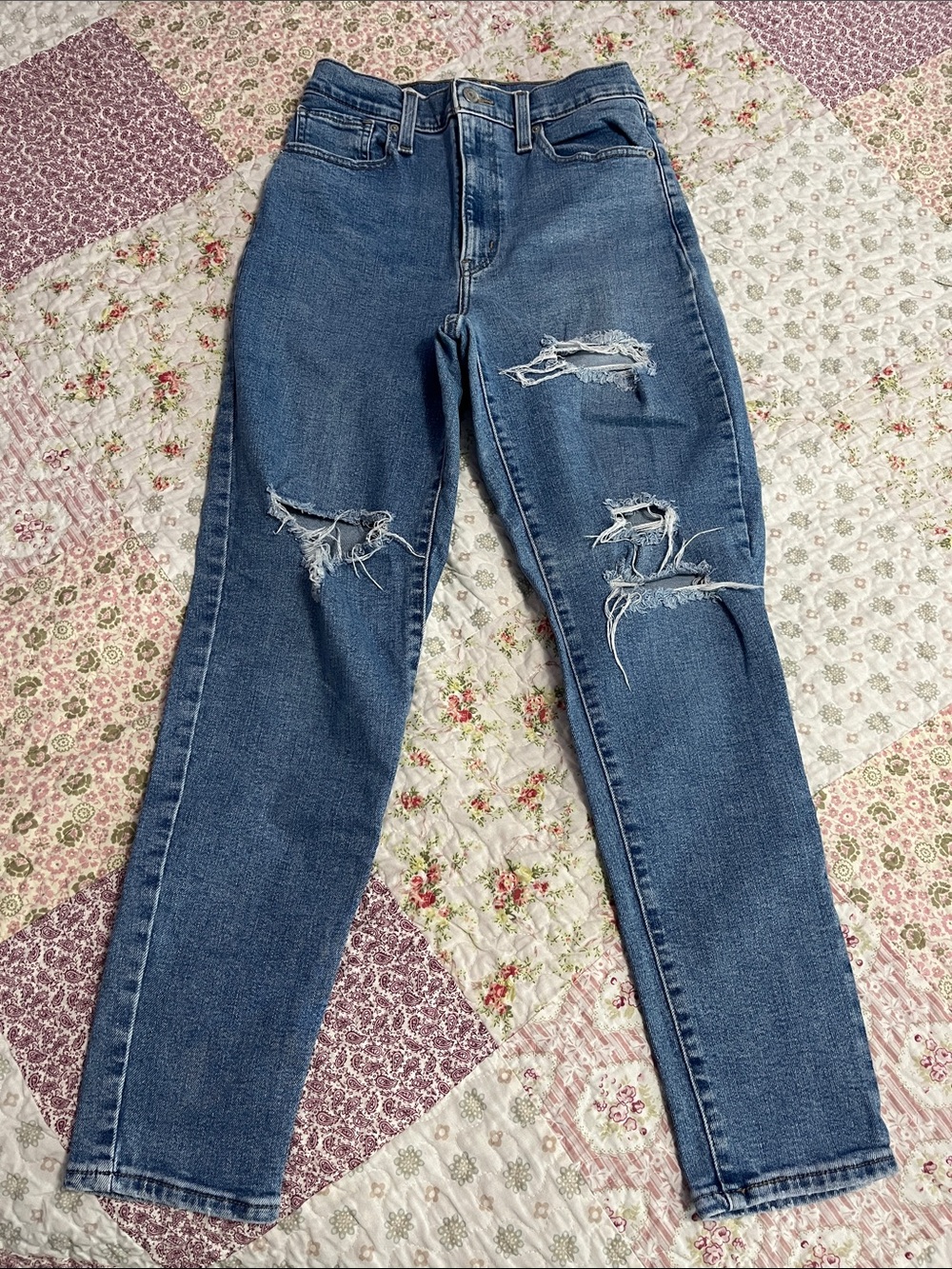 Levi’s High waisted mom jeans